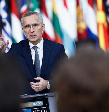 NATO ģenerālsekretārs Jenss Stoltenbergs trešdien Briselē preses konferencē pirms alianses ārlietu ministru sanāksmes.