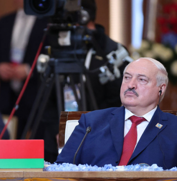 Aleksandrs Lukašenko Baltkrievijā valda jau 30 gadus, turoties pie varas ar nedemokrātiskām metodēm.