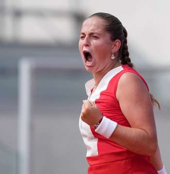 Aļona Ostapenko.