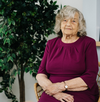 Aina Boče.
