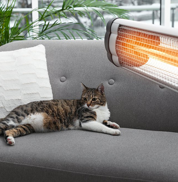 Vienkāršākie infrasarkanie sildītāji telpā var aizstāt elektriskos eļļas radiatorus, jaudīgākie – būt par daļu no mājokļa apkures risinājumiem.