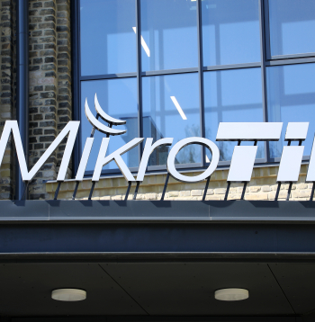 Uzņēmuma "MikroTik" izkārtne.