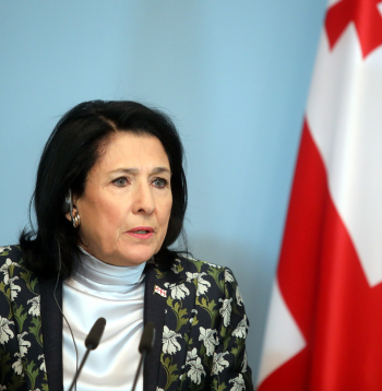 Gruzijas prezidente Salome Zurabišvili preses konferences laikā Rīgas pilī.
