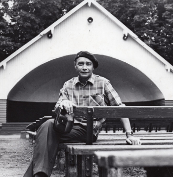 Ojārs Vācietis Arkādijas parka estrādē. 1981. gada augusts.