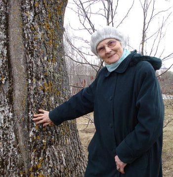 Anda Līce: "Grāmata ir kopsaucējs laikā un telpā. Visur kaut kur izklīdušos tā saūjina mājās."