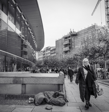 Frankfurtes ielas, galerijas, arhitektūra. Grāmatu tirgus. Vācija. 