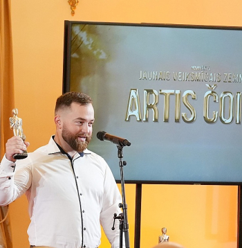 "Ja būs daudz uzņēmīgu cilvēku, tad laukiem būs nākotne!" saka "Sējēja" balvas saņēmējs Artis Čoičs.