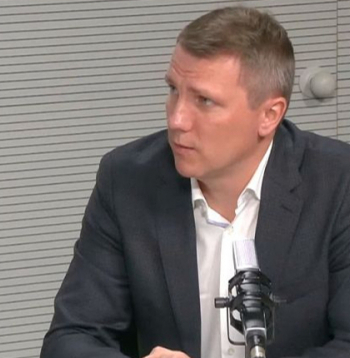 Ivars Šulcs teica, ka, tiekoties ar Latvijas Televīzijas darbiniekiem, esot bijuši jautājumi, uz kuriem viņš nevarējis atbildēt, bet atbildes uz vairākiem citiem jautājumiem esot pārprastas.