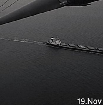 Ēnu flotes kuģis. Ilustratīvs attēls. 