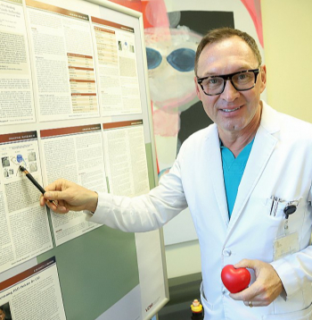 Dainis Krieviņš: "Neskatoties uz to, ka pēdējos 30 gadus ir ļoti attīstījusies zāļu ražošana, Latvijā mirstība no infarkta joprojām ir viena no augstākajām Eiropā. Diemžēl liela daļa Latvijas iedzīvotāju nemaz nezina, ka viņiem ir slima sirds."