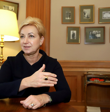 Elita Kuzma: "ASV 2026. gadā svinēs 250 gadu jubileju. Man šķiet, ka būtu brīnišķīgi, ja Latvija savam stratēģiskajam sabiedrotajam varētu uzdāvināt kādu kultūras priekšnesumu kā simbolisku pateicību."