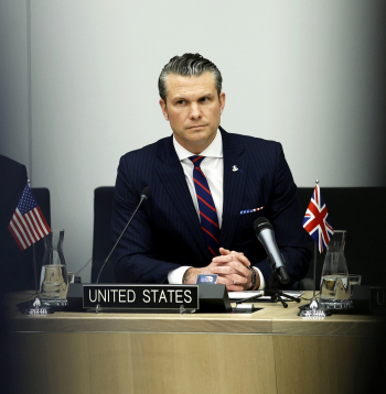 Pīts Hegsets (Pete Hegseth).