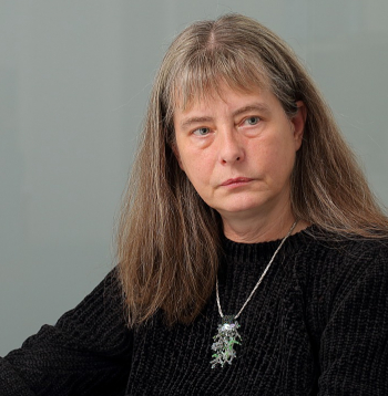 "Izdevums "Baigais gads" ir un būs aktuāls kā unikāls fotogrāfiju apkopojums, ciktāl attiecas uz padomju represīvo sistēmu. Cita nekā mums par to laiku nav un visdrīzāk nekad nebūs. Varam atmest antisemītisko tekstu, taču fotogrāfijas joprojām ir unikālas," uzsver vēsturniece Inese Dreimane.