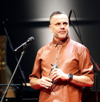 Komponists Andris Dzenītis, 2023. gadā saņemot "Lielo mūzikas balvu 2022" par Gada jaundarbu.