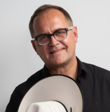 Guntars Račs prāto: "Varbūt jākļūst nopietnākam?