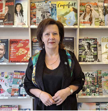 Bauskas Centrālās bibliotēkas direktore Māra Kuļikauska.
