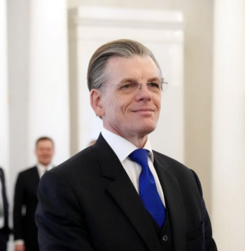 Einars Repše.