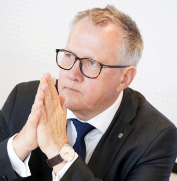 Finanšu ministrs Arvils Ašeradens.