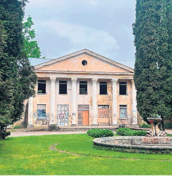 Baldones kūrorta vannu mājā valda pamestība, tomēr cerība tai ir: tiek solīta vērienīga renovācija.