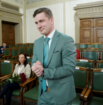 Centrālās vēlēšanu komisijas priekšsēdētāja amata kandidāts Māris Zviedris piedalās Saeimas pavasara sesijas noslēguma sēdē.