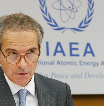 ANO Starptautiskās Atomenerģijas organizācijas vadītāja Rafaela Grosi ieskatā, Irānai būtu jāatļauj organizācijas speciālistiem apmeklēt sabombardētos kodolobjektus, lai
novērtētu stāvokli.