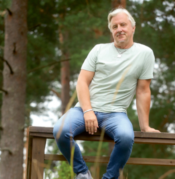 Aktieris un mūziķis Juris
Hiršs.