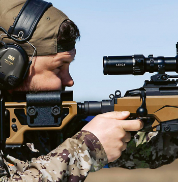 Artūrs Surmovičs, mednieku un makšķernieku kluba "Tūjas" vadītājs. Artūrs Surmovičs, mednieku un makšķernieku kluba "Tūjas" vadītājs.