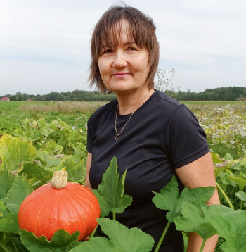 Ķirbju audzētāja Ingrīda Kuzmicka.