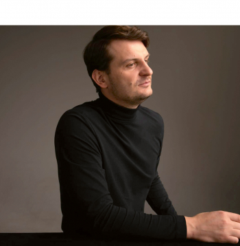 Latvijas Leļļu teātra aktieris Artūrs Putniņš.