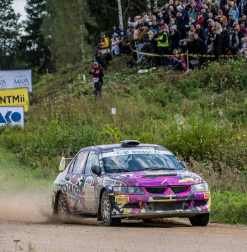 Ralfs Sirmacis un Armands Bite traucas pretī Latvijas čempionu titulam.