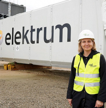 "Mūsu mērķis ir ne tikai sabūvēt pēc iespējas vairāk vēja elektrostacijas, bet arī radīt arvien vairāk labi apmaksātas darba vietas, kāpināt Latvijas IKP," saka Ilvija Boreiko, AS "Latvenergo" valdes locekle un attīstības direktore.