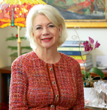 Ilze Auzere, bijusī baņķiere un finansiste, pēdējos gados kulinārijas raidījumu dalībniece un meistarklašu vadītāja.