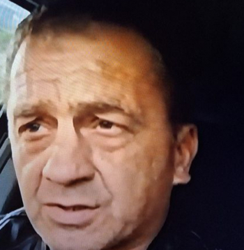 "Lūk, mūs, krievus, kurus jūs te skatāties, pēc tam atriebs. Atnāks nopietni puiši." Tā vienā no saviem publiskotajiem videoierakstiem sacīja Latvijā dzīvojošais Krievijas pilsonis Sergejs Hromenkovs.