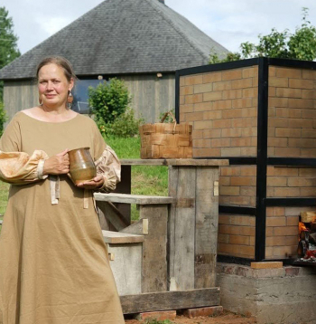 Pateicoties cepļa saimnieces Initas uzņēmībai, tas tapis pašai un domubiedriem par prieku.