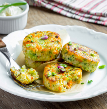 Brokoļu plācenīši.