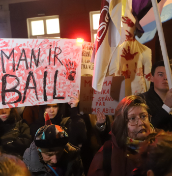 Protests pret izstāšanos no Stambulas konvencijas.