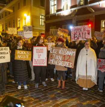 Protests pret Latvijas izstāšanos no Eiropas Padomes Konvencijas par vardarbības pret sievietēm un vardarbības ģimenē novēršanu un apkarošanu.