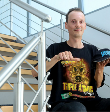 Ivo Gilučs: "Es uzskatu, ka tā saucamā pareizā literatūra, kas māca cilvēku dzīvot, domāt un just, jau sen ir uzrakstīta, tāpēc mums, mūsdienu rakstniekiem, atlikuši vien dažādi fantastikas un humora žanri, kuros var ieviest ko nebijušu, modernu."