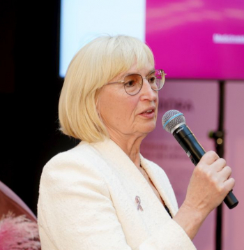 Saeimas deputāte Ingrīda Circene. Saeimas deputāte Ingrīda Circene.