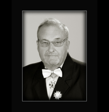 Aivara Smelcera piemiņas foto.