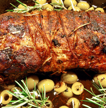 Cūkas cepetis sarkanvīnā.