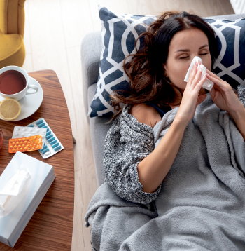 Ja apslimsti – daudz dzer, daudz guli un silti sasedzies, jo miegs ārstē.