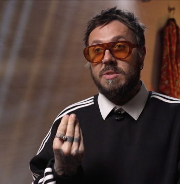 Multimākslinieks Kašers.