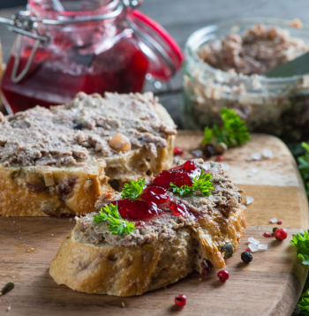 Vistas aknu pastēte.