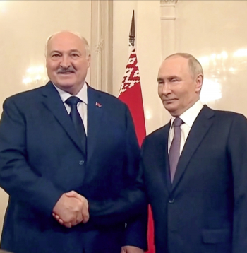 Baltkrievijas prezidents Aleksandrs Lukašenko un Krievijas prezidents Vladimirs Putins.