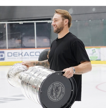 Uvis Balinskis otro gadu pēc kārtas Latvijas hokeja mīļiem varēja atrādīt ledus ripas svēto grālu – Stenlija kausu.