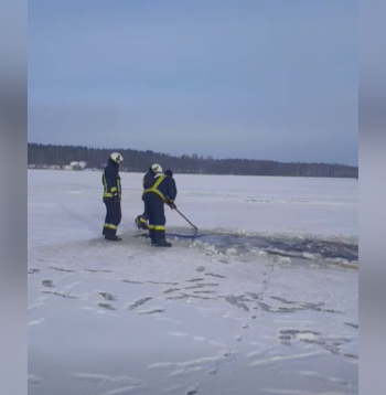 Ekrānuzņēmums no glābšanas darbu video.