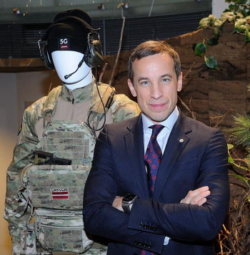 Ingmārs Pūķis: "Latvijā nav daudz tādu uzņēmumu, kur būtu koncentrēts pietiekami liels "pieaugušu" cilvēku skaits, kas spēj pašorganizēties, – tā ir lielajiem uzņēmumiem raksturīga īpašība, ko Latvijā pagaidām nepietiekami novērtē."