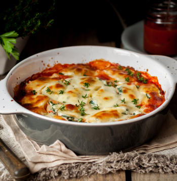 Maltās gaļas un ziedkāposta sacepums.