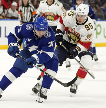 Sandis Vilmanis (no labās).